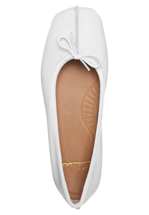 CLARKS Freckle Ice white leather